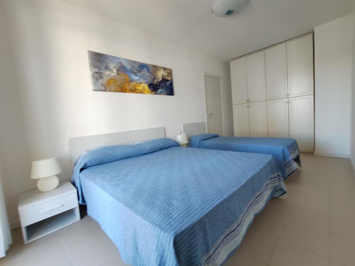 Appartamenti LUNGOMARE SABBIADORO Lignano Sabbiadoro Esterno foto